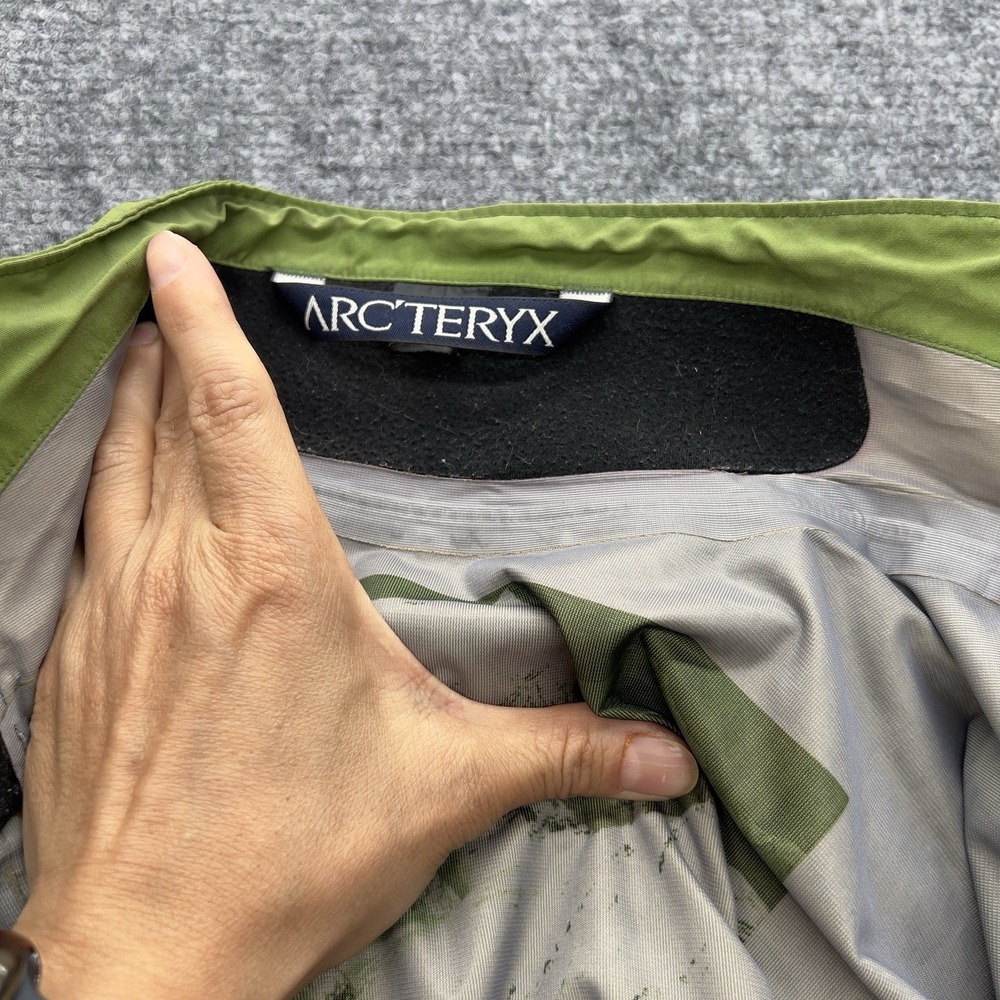 Men's Vintage Y2K Arc'teryx Canada Cactus Green Xs - Picture 12 of 13
